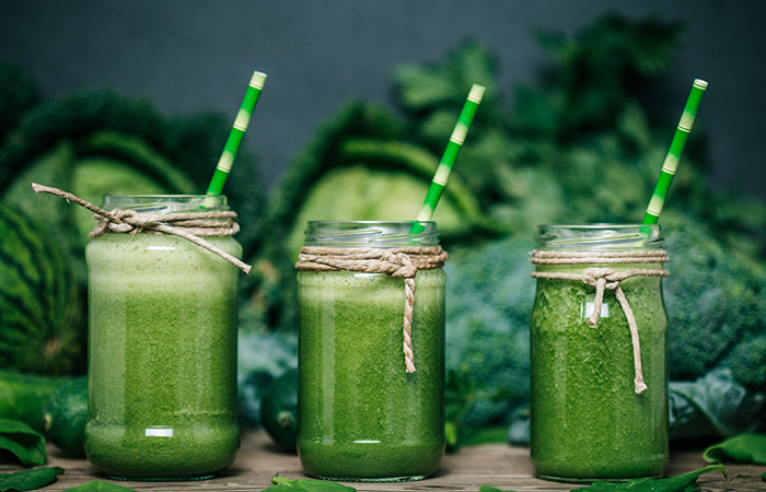 دليلك الشامل لعمل أفضل عصير أخضر صحي – مكونات ونصائح